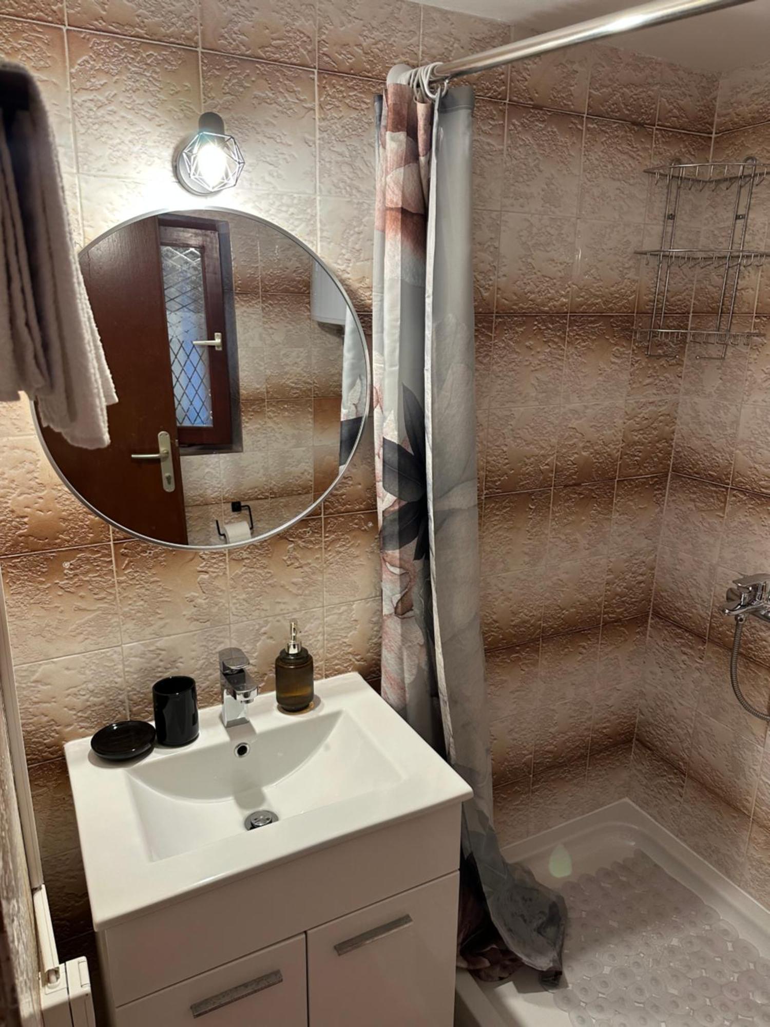 Apartment Mare Porec Bagian luar foto